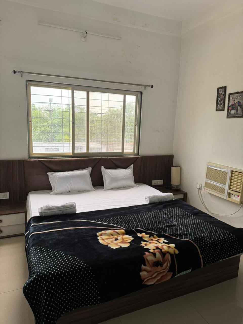 Siya Villa Ujjain Exterior foto